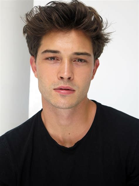 lachowski age.